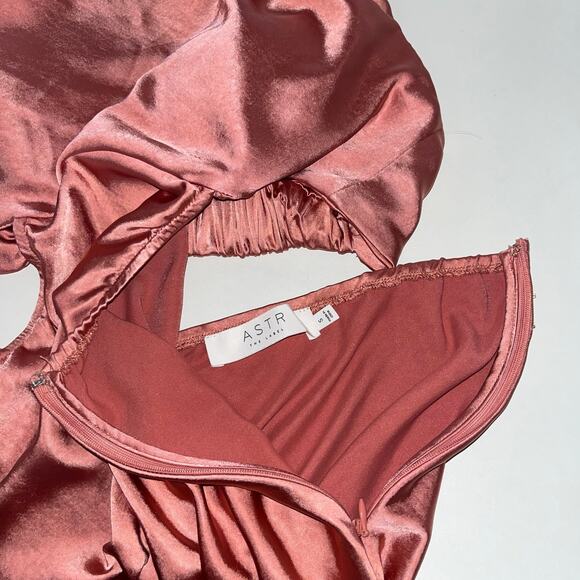 Astr The Label Colette Pink Satin Cutout Midi Dress (0613) - Picture 4 of 7